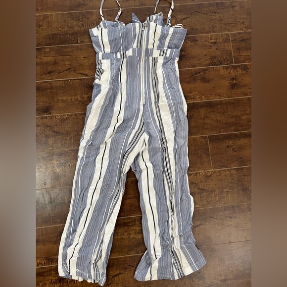 Forever 21 Jumpsuit - Picture 8 of 8